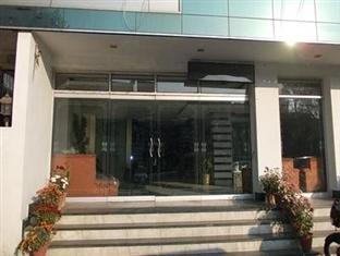 Hotel Amber Lucknow Esterno foto